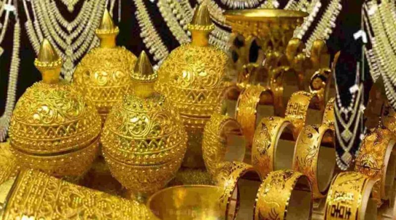 સોનાના ભાવમાં માત્ર 6 મિનિટમાં ₹7,700નો ઘટાડો થયો, જે વર્ષનો સૌથી મોટો ઘટાડો