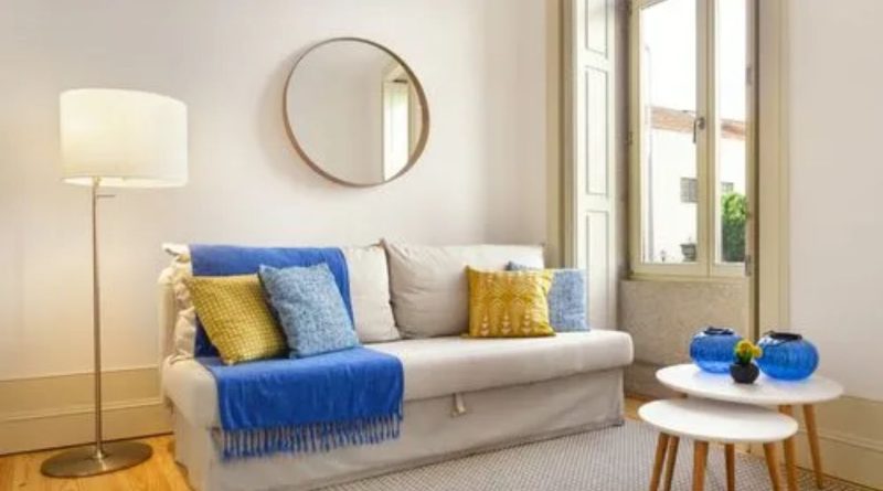 ઘરના મુખ્ય દરવાજા પાસે અરીસો લગાવવો શુભ કે અશુભ? ચાલો જાણીએ ઘરના મુખ્ય દરવાજા પાસે અરીસો લગાવવો શુભ કે અશુભ? ચાલો જાણીએ