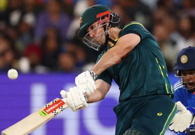 IND vs AUS: 124 મીટર લાંબો છગ્ગો! માર્શે મેલબોર્નમાં સૌથી લાંબો છગ્ગો ફટકાર્યો, જુઓ વીડિયો IND vs AUS: 124 મીટર લાંબો છગ્ગો! માર્શે મેલબોર્નમાં સૌથી લાંબો છગ્ગો ફટકાર્યો, જુઓ વીડિયો