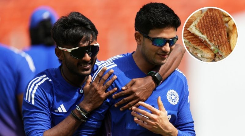 ટીમ ઈન્ડિયા ફિલ્ડિંગ કરી રહી હતી, પ્લેઈંગ ઈલેવનનો એક ખેલાડી સેન્ડવિચ ખાઈ રહ્યો હતો, જુઓ વીડિયો