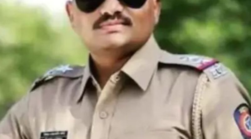 મહારાષ્ટ્ર ડોક્ટર આત્મહત્યા કેસમાં બીજી ધરપકડ:ફરાર પોલીસ ઇન્સ્પેક્ટર ગોપાલ અરેસ્ટ; પીડિતા પર ચાર વખત બળાત્કાર કર્યાનો આરોપ