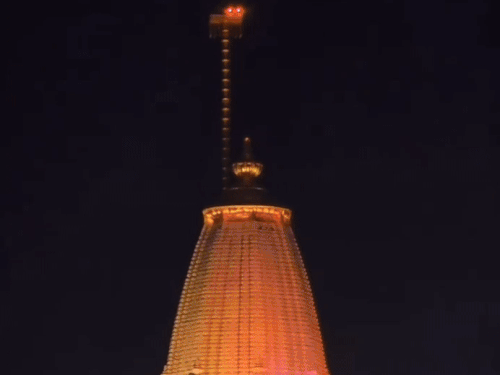 રામ મંદિરની ટોચ પર 11 કિલોનો ધ્વજ લહેરાશે:22 x 11 ફૂટનો હશે; શ્રદ્ધાળુઓ 26 નવેમ્બરથી આખું મંદિર જોઈ શકશે