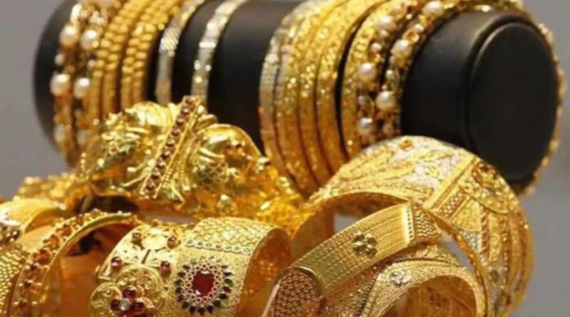 Gold Price: રેકોર્ડ ઉંચાઈ પરથી સોનું થયું ધડામ ! શું હવે 1 લાખથી નીચે આવશે ભાવ?