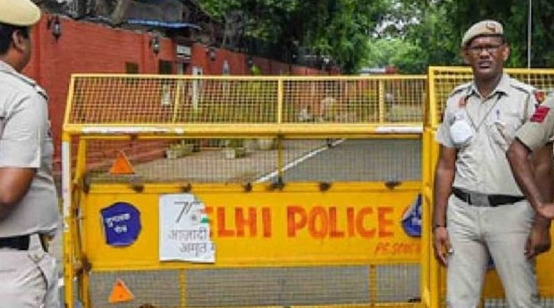 પાકિસ્તાન માટે જાસૂસી કરવાના આરોપમાં દિલ્હીથી એક વ્યક્તિની ધરપકડ:ઘણા વર્ષોથી ગુપ્ત માહિતી મોકલી રહ્યો હતો; નકલી પાસપોર્ટ અને ID મળી આવ્યા પાકિસ્તાન માટે જાસૂસી કરવાના આરોપમાં દિલ્હીથી એક વ્યક્તિની ધરપકડ:ઘણા વર્ષોથી ગુપ્ત માહિતી મોકલી રહ્યો હતો; નકલી પાસપોર્ટ અને ID મળી આવ્યા