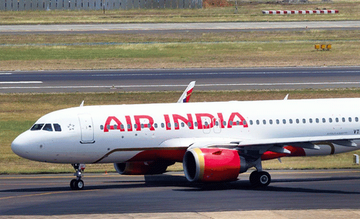 અમેરિકા જતી એર ઇન્ડિયાની ફ્લાઇટ અધવચ્ચેથી મુંબઈ પાછી ફરી:3 કલાક બાદ પાઇલટને ખામીની શંકા થઈ, બંને ફ્લાઇટ્સ રદ કરવામાં આવી