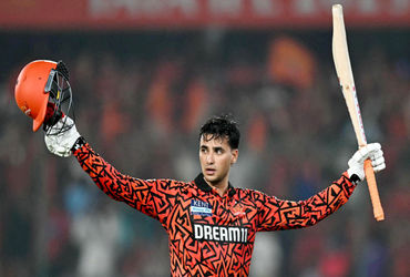 IPL : અભિષેક શર્માની SRHમાં કેવી રીતે થઈ એન્ટ્રી? પિતાએ કર્યો ખુલાસો