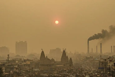 દિવાળી પૂર્વે દિલ્હીમાં પ્રદૂષણ બોમ્બ ફૂટયો, કેરળમાં ભારે વરસાદનો કેર