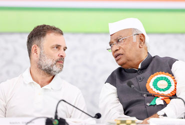 ’10 બેઠક પણ નહીં જીતી શકે…’ સીટ વહેંચણી મુદ્દે કોંગ્રેસમાં અસંતોષ, દિગ્ગજની ચેતવણી