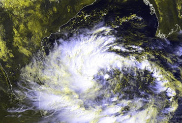 ક્યારે અને ક્યાં લેન્ડફોલ કરશે ‘મોનથા’ વાવાઝોડું? ત્રણ રાજ્યો પર સંકટ, ભારે વરસાદની આગાહી