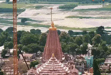 રામ ભક્તો માટે ખુશખબર: અયોધ્યામાં પૂર્ણ થયું રામ મંદિરનું નિર્માણ કાર્ય, કળશ અને ધ્વજની પણ સ્થાપના