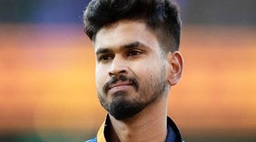 શ્રેયસ અય્યરને બદલે આ ખેલાડીની થશે એન્ટ્રી? ઘરેલુ ક્રિકેટમાં 5 મેચમાં 2 સદી અને 1 બેવડી સદી ફટકારી