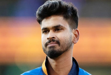 શ્રેયસ અય્યરને બદલે આ ખેલાડીની થશે એન્ટ્રી? ઘરેલુ ક્રિકેટમાં 5 મેચમાં 2 સદી અને 1 બેવડી સદી ફટકારી