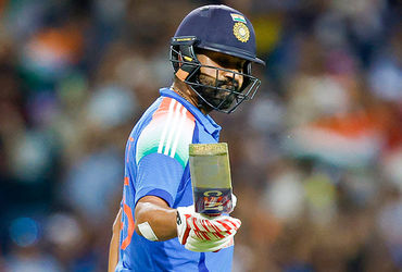 પૂર્વ કેપ્ટન રોહિત શર્માએ રચ્યો ઇતિહાસ, 38 વર્ષની ઉંમરે બન્યો નંબર 1 બેટર, ગિલને પાછળ છોડ્યો