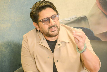 ‘મરતાં પહેલા માએ પાણી માંગ્યું હતું, એ પણ ના આપી શક્યો’, એક્ટર અરશદ વારસીનું દર્દ છલકાયું