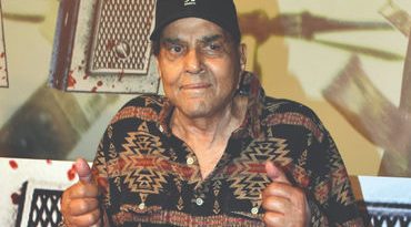 89 વર્ષીય ધર્મેન્દ્રની તબિયત લથડી, મુંબઈની બ્રીચ કેન્ડી હોસ્પિટલમાં દાખલ