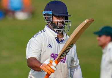 Rishabh Pant: રિટાયર્ડ હર્ટ થયા બાદ ફરી મેદાનમાં આવી રિષભ પંતે મચાવી ધમાલ, નવ ચોગ્ગા અને છગ્ગા ફટકાર્યા