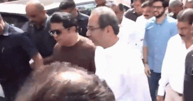 રાજ ઠાકરેએ કહ્યું- મારી પાસે ફર્જી વોટર્સની યાદી:MVAની રેલીમાં ઉદ્ધવે કહ્યું- સરકારે પહેલા નામ-ચિન્હો ચોર્યા, હવે મત ચોરી