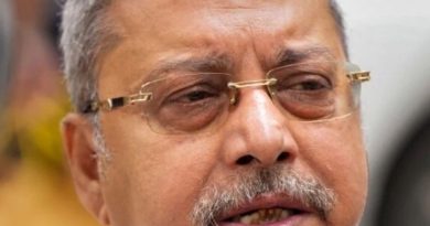 TMC સાંસદના બંધ ખાતામાંથી ₹56 લાખની ઉચાપત:કલ્યાણ બેનર્જીના નકલી આધાર-પાન કાર્ડનો ઉપયોગ કરીને મોબાઇલ નંબર બદલીને ટ્રાન્ઝેક્શન કર્યા