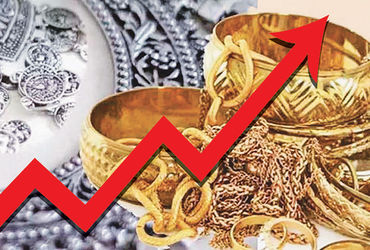 સોનામાં આગેકૂચ: ચાંદીમાં રૂ.2000નો ઉછાળો : વૈશ્વિક તેજી પાછળ ઈમ્પોર્ટ કોસ્ટ વધી