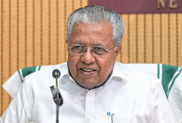 અત્યંત ગરીબીથી મુક્ત થયું કેરળ: CM વિજયનની વિધાનસભામાં જાહેરાત, વિપક્ષનું વૉકઆઉટ