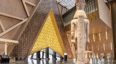 ઈજિપ્તમાં ખૂલ્યું દુનિયાનું સૌથી મોટું મ્યુઝિયમ: 57 હજાર કલાકૃતિ, ત્રણ હજાર વર્ષ તૂતનખામનની કબર અને ખજાનો મૂકાયો