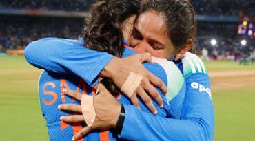 VIDEO: વર્લ્ડકપ જીત્યા બાદ કેપ્ટન હરમનપ્રીતે કોની માફી માંગી? જુઓ ભાવુક વીડિયો