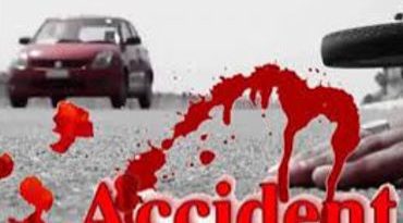 વડોદરામાં અકસ્માતના ત્રણ બનાવ,કારેલીબાગમાં રિક્ષા પલટી જતાં બે મહિલા દબાઇ