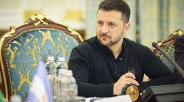 રશિયા સામે યુદ્ધ વચ્ચે યુક્રેનના પ્રમુખ ઝેલેન્સ્કી ભ્રષ્ટાચારના આરોપમાં ફસાયા, પદથી હટાવવાની તૈયારી