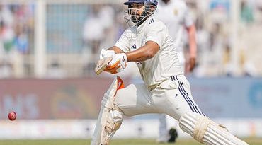 ભારતીય ક્રિકેટમાં રિષભ પંતે રચ્યો ઈતિહાસ, સેહવાગનો રેકોર્ડ તોડી બન્યો ‘સિક્સર કિંગ’