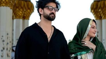 VIDEO: પહેલીવાર પતિ સાથે મસ્જિદ પહોંચી સોનાક્ષી, ઝહીરે કહ્યું- ‘ધર્મ પરિવર્તન કરાવવા માટે નથી લઈ જતો…’