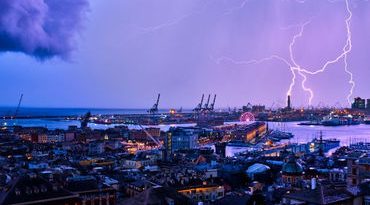 VIDEO: યુરોપમાં ક્લાઉડિયા વાવાઝોડાએ તબાહી મચાવી, ભારે વરસાદ બાદ પૂર, બેના મોત