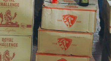 માંજલપુરની સોસાયટીમાં દારૃ વેચાણ કરતી યુવતી ઝડપાઇ