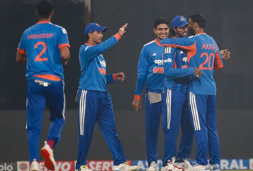 ગંભીરના પ્રયોગો નડ્યા, સૂર્યા-ગિલ ફરી ફ્લોપ, બીજી ટી-20માં હાર સાથે ભારતીય ટીમની તૈયારી પર ઊઠ્યા સવાલ