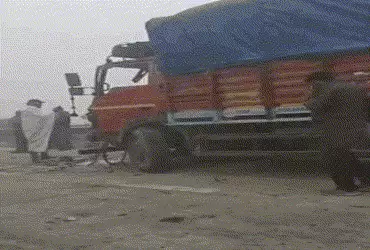 ગ્રેટર નોઇડામાં ગાઢ ધૂમ્મસ વચ્ચે એક્સપ્રેસ વે પર મોટી દુર્ઘટના, એક ડઝનથી વધુ ગાડીઓ વચ્ચે અકસ્માત