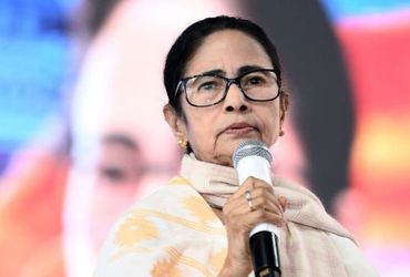 ‘હું માફી માગું છું…’, લિયોનલ મેસીના કાર્યક્રમમાં તોડફોડ વચ્ચે મમતા બેનરજીએ કરી પોસ્ટ