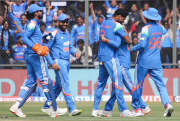 રોહિત-વિરાટની સેલેરી ઓછી થશે પણ આ ખેલાડી ટોપ કેટેગરીમાં યથાવત્! સેન્ટ્રલ કોન્ટ્રાક્ટ અંગે મોટી અપડેટ રોહિત-વિરાટની સેલેરી ઓછી થશે પણ આ ખેલાડી ટોપ કેટેગરીમાં યથાવત્! સેન્ટ્રલ કોન્ટ્રાક્ટ અંગે મોટી અપડેટ