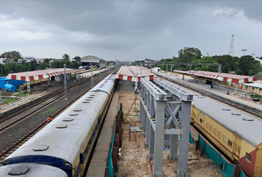 કોસંબા સ્ટેશને નોન-ઇન્ટરલોકિંગ કામગીરીને લઈ આજે કેટલીક ટ્રેનો રદ