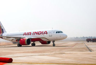 જયપુરમાં મોટી દુર્ઘટના ટળી: રનવે પર સ્પર્શ બાદ ફરી હવામાં ઉડ્યું વિમાન, કોંગ્રેસના નેતા પણ હતા સવાર