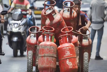 LPGથી લઈને પાન-મસાલા અને સિગારેટ સુધી… 1 ફેબ્રુઆરીથી થશે 5 મોટા ફેરફાર