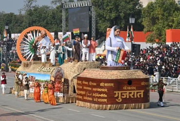 ગુજરાતના ‘વંદે માતરમ્’ ટેબ્લોએ રચ્યો ઇતિહાસ, સતત ચોથા વર્ષે મેળવ્યો ‘પીપલ્સ ચોઈસ એવોર્ડ’