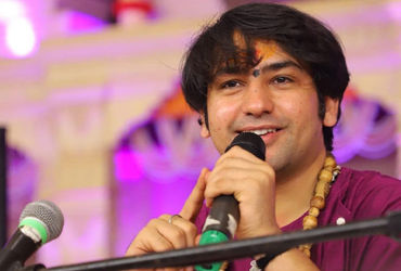 ભારતને હિન્દુ રાષ્ટ્ર બનાવવા માટે કુરિવાજો દૂર કરવાની જરૂર’, યુપીમાં ધીરેન્દ્ર શાસ્ત્રીનું મોટું નિવેદન