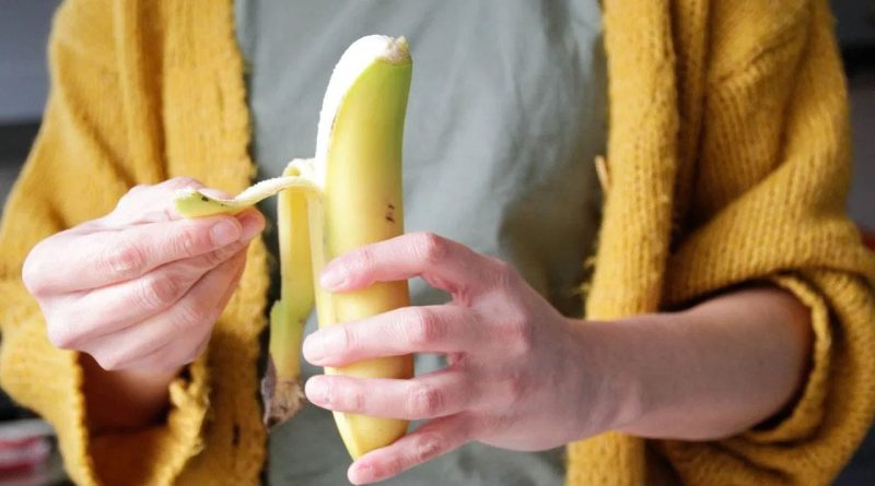 સફરજનને ભૂલી જાઓ ! રોજ એક કેળું ખાશો તો પણ ‘ડોક્ટર’ જોડે નહીં જવું પડે, જાણો આ ફળના આશ્ચર્યજનક ફાયદા…