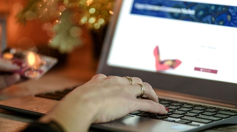 કાનુની સવાલ :  તમે ઘરે બેસીને પણ ઈ-એફઆઈઆર ફાઇલ કરી શકો છો, જાણો આખી પ્રોસેસ