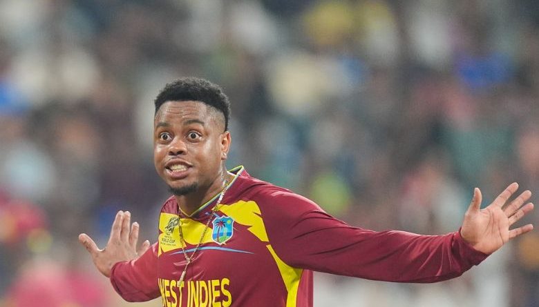 રુધરફર્ડ અને સ્પિનરો સામે ઇંગ્લૅન્ડ ઝૂક્યું, વેસ્ટ ઇન્ડિઝનો 30 રનથી વિજય…