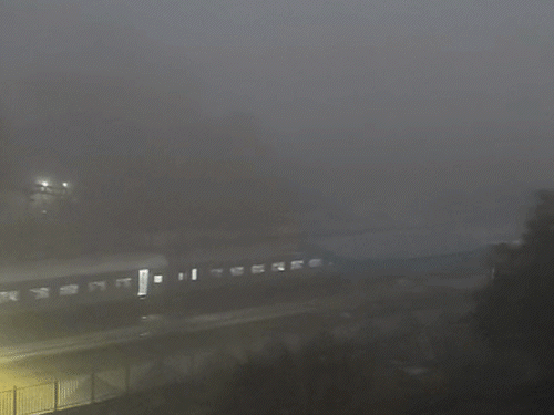 ઉત્તરાખંડમાં હિમવર્ષા, બદ્રીનાથમાં તાપમાન માઈનસ 20°:MPનો અડધો ભાગ, UPના 15 જિલ્લાઓમાં ધુમ્મસ; વિઝિબિલિટી 50mથી ઓછી