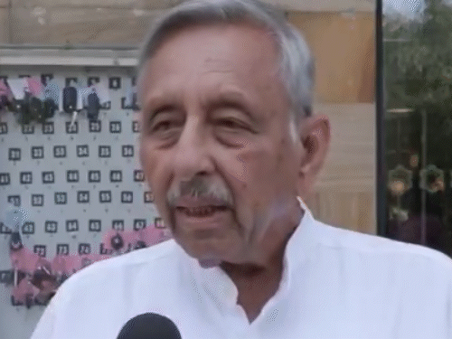 મણિશંકર અય્યરે કહ્યું- હું ગાંધીવાદી-રાજીવવાદી છું, રાહુલવાદી નથી:તેઓ રાજકીય જીવનમાં મારાથી ઘણા દૂર છે; ઇન્દિરાએ ઇમરજન્સી લગાવીને લોકશાહીને તાનાશાહીમાં બદલી