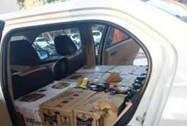 બોટાદમાંથી વિદેશી દારૂ ભરેલી કાર સાથે એક ઈસમ ઝબ્બે