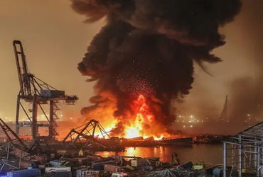 ઈરાનનાં બંદર અબ્બાસમાં પ્રચંડ વિસ્ફોટ એક બાલિકાનું મૃત્યુ : અન્ય 14ને ઈજાઓ