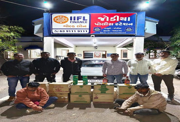 જોડિયા નજીક ઇંગ્લિશ દારૂના માતબર જથ્થા સાથે બે શખ્સોને એલસીબીએ પકડ્યા : 8.64 લાખનો મુદ્દામાલ કબજે