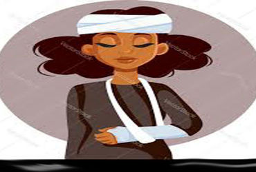 બુટલેગરે બાઇક અને કાર વડે ટક્કર મારી ત્રણ મહિલાને ઈજા પહોંચાડી